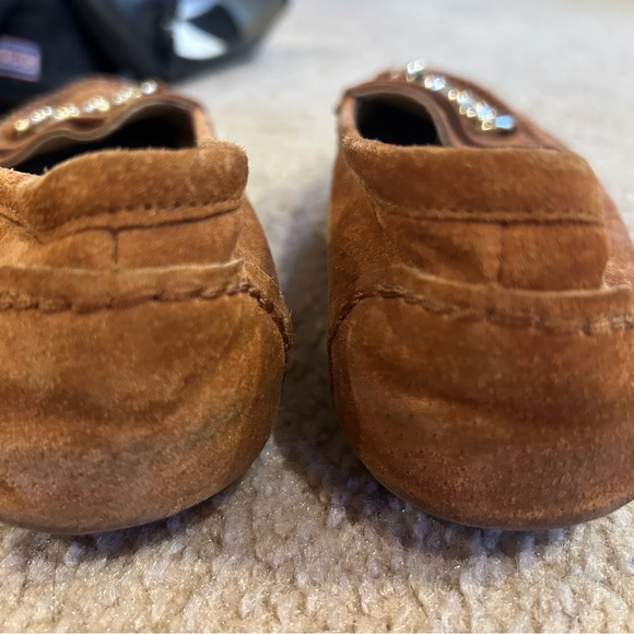 Vionic - Picture 3 of 6